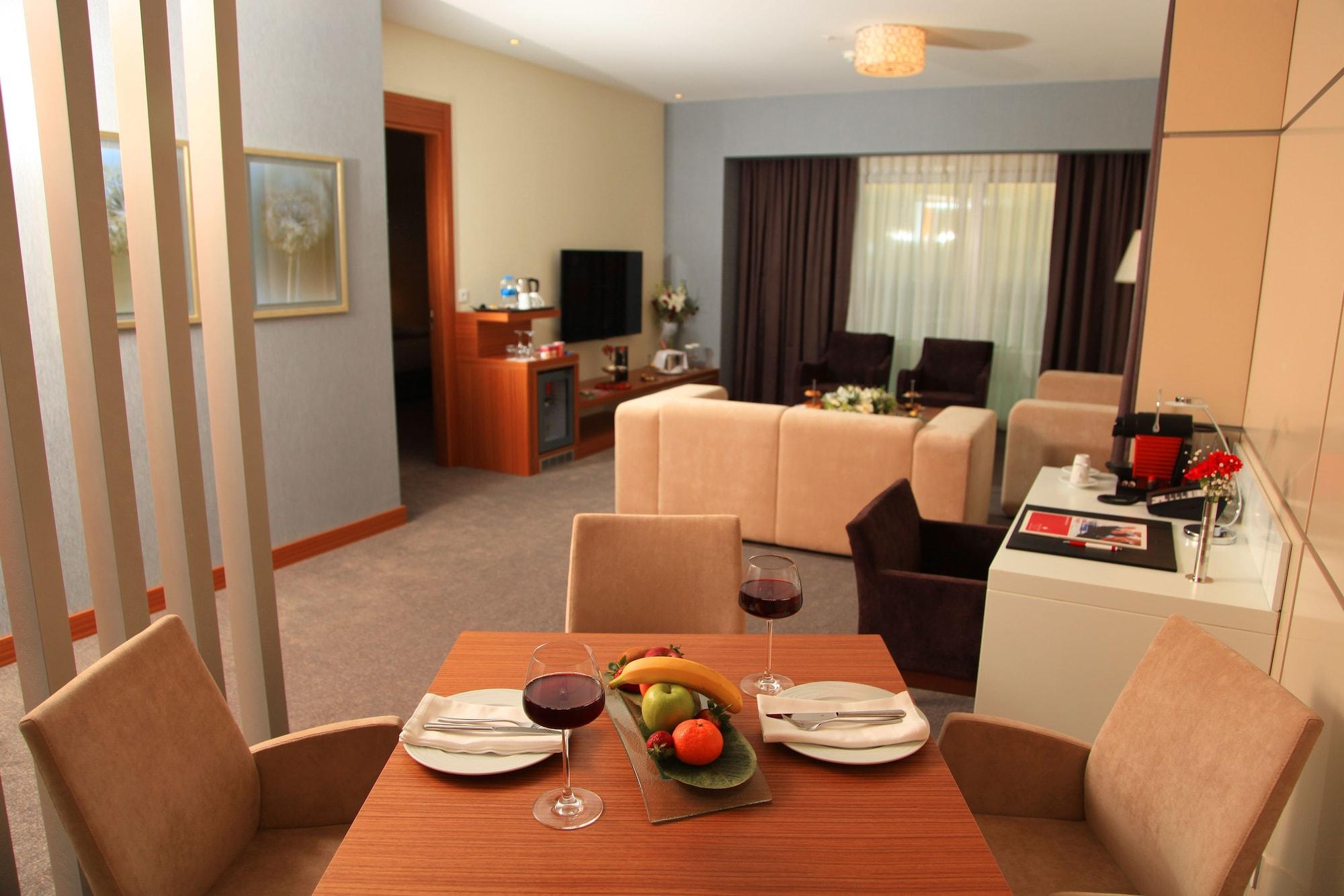 Ramada Plaza By Wyndham Istanbul Asia Airport Kocaeli Extérieur photo